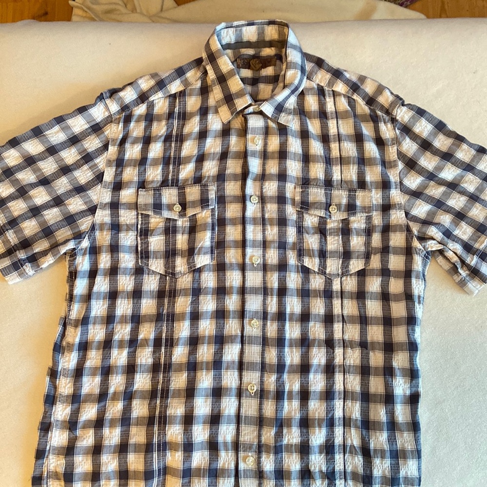 Man’s Short Sleeve Button Up